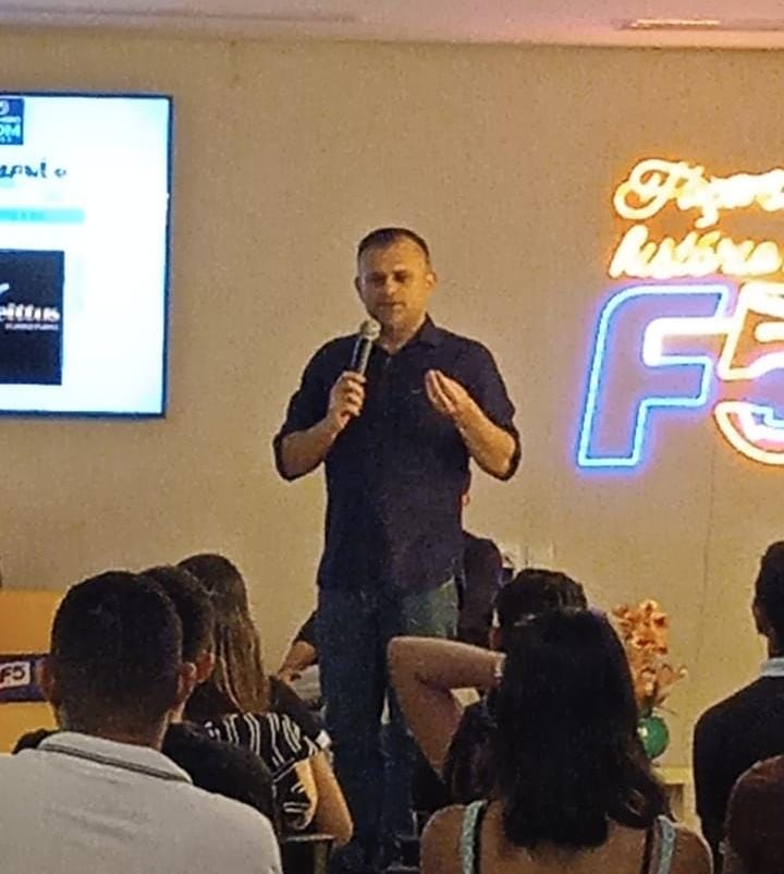 Conselheiro Adm. Antonio Tabosa vai palestrar em evento do Uninta, em Sobral